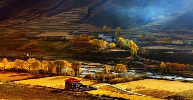 7-8月份甘孜旅游最佳地方,正是赏景好时节