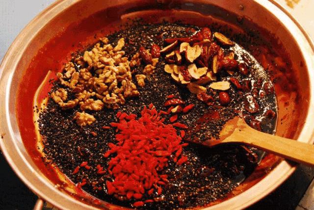 40岁比20岁还年轻的女明星,40岁少女感的女明星