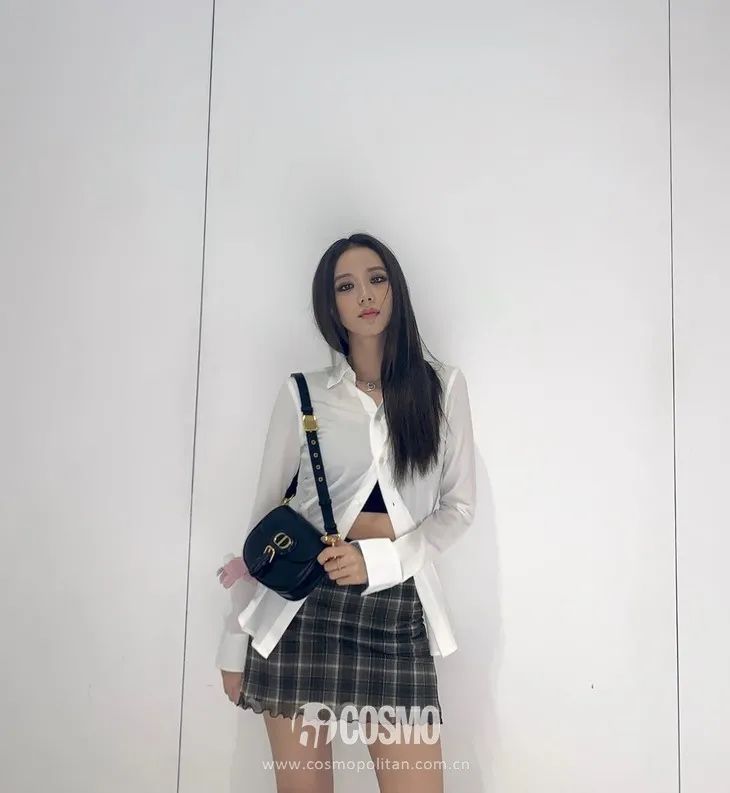 郑秀妍衬衫搭配,郑秀妍2022春夏穿搭