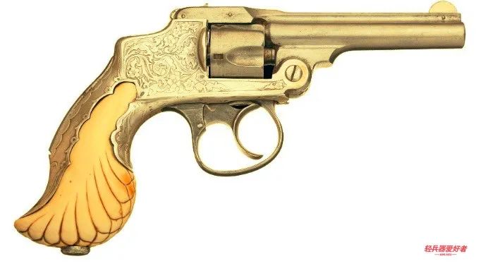 你还不知道？每个女生都想拥有的蒂芙尼，155年前就开始设计*器武**奢侈品了