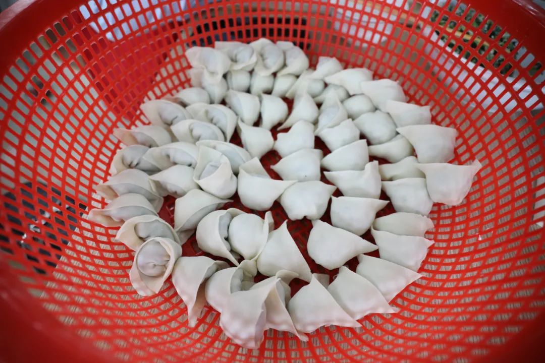 暖心！安顺燃气送“福气”啦