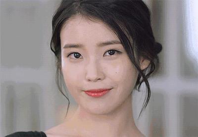 欧阳娜娜关晓彤眼霜,欧阳娜娜眼霜去黑眼圈