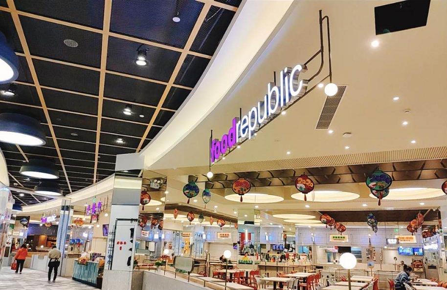 西郊百联豪华品牌,上海西郊百联改版的样子