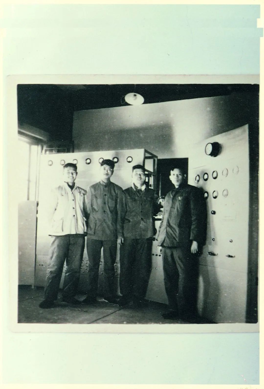 王选为啥离开北大方正,王选1998年10月在北大的演讲视频