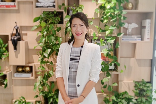 高力国际邓懿君,高力国际董事长邓懿君多大