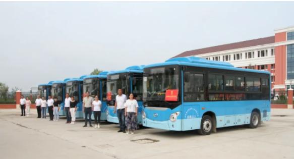 乡村小学布局调整不完善,撤并小规模乡村学校