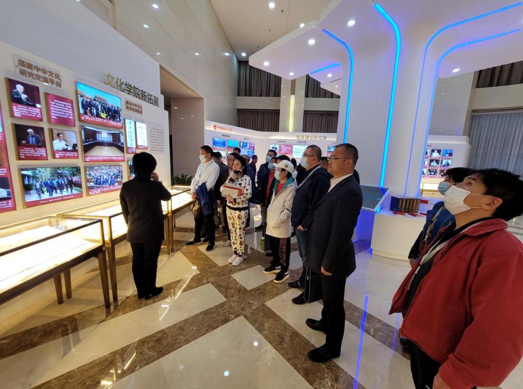 【聚焦】“萍聚”变“凝聚”，42名自由职业代表人士说在中央*战统**部找到“家”！