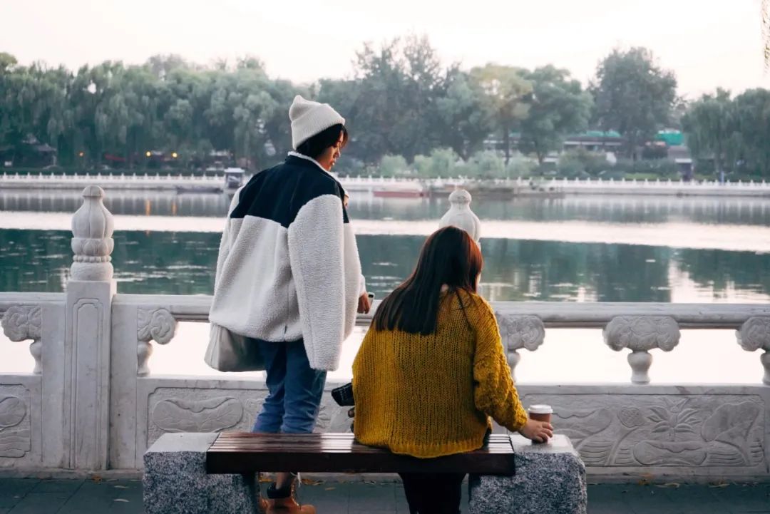 惊艳！中华大地开启秋色滤镜，一篇《故都的秋》写尽秋日之美