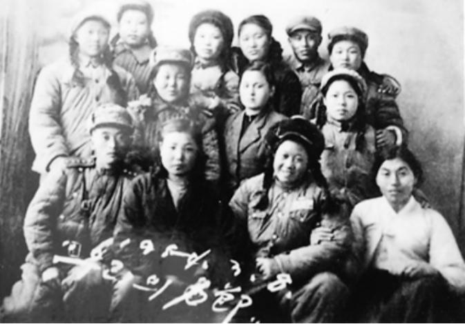 致敬抗美援朝的感人事迹,不忘抗美援朝历史致敬最可爱的人