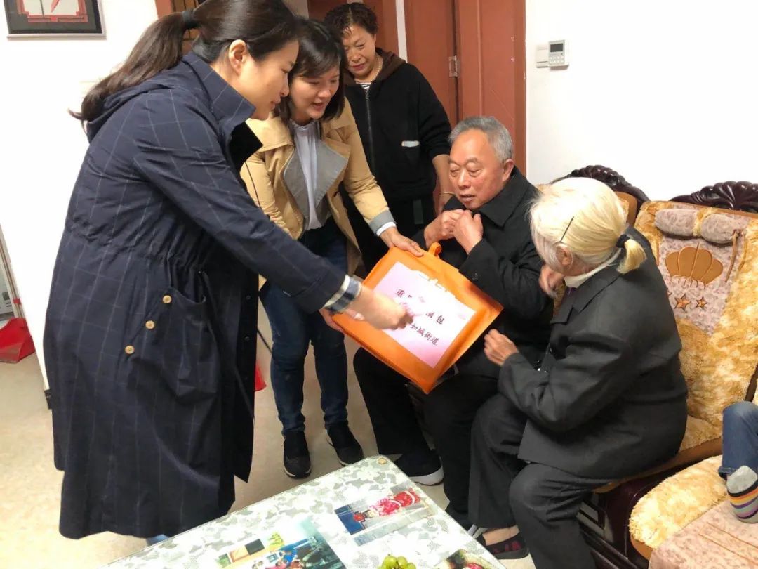 爱的陪伴不缺席图片,爱的陪伴从不缺席