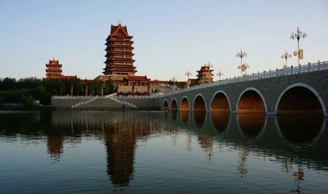 宁夏适合3-4月份旅游,宁夏的秋天