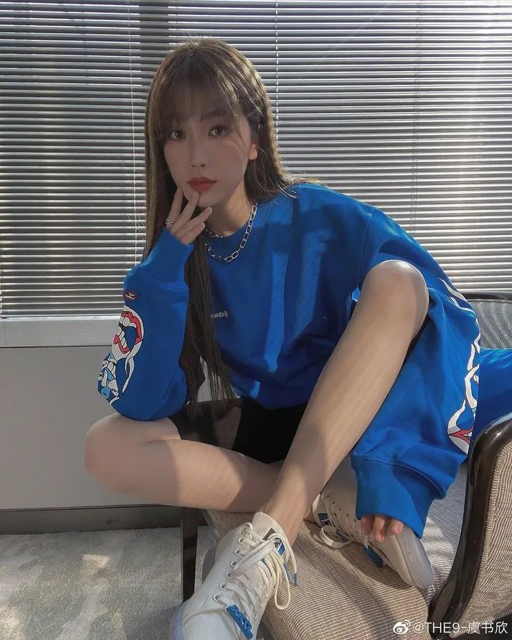 卫衣无帽赵露思,卫衣赵露思