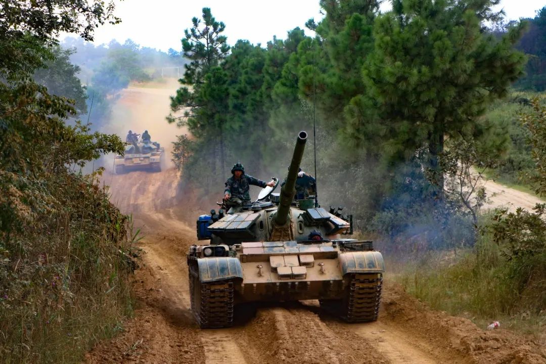 閲嶈繑涓夌晫,閫佸埆涓夌晫