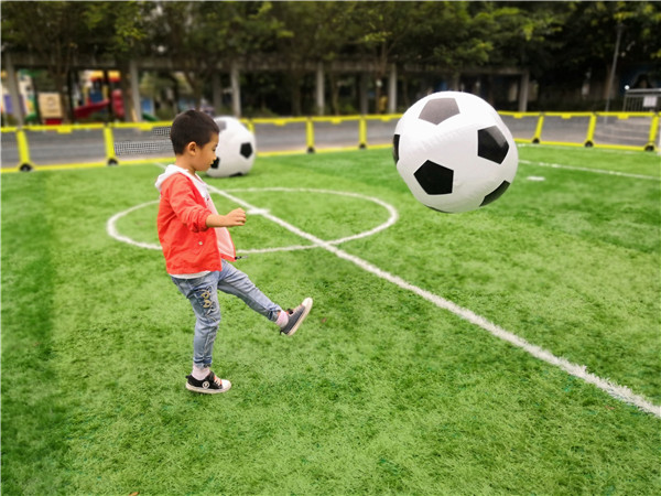 乡村幼儿园足球特色活动展示,幼儿园足球特色课程通知