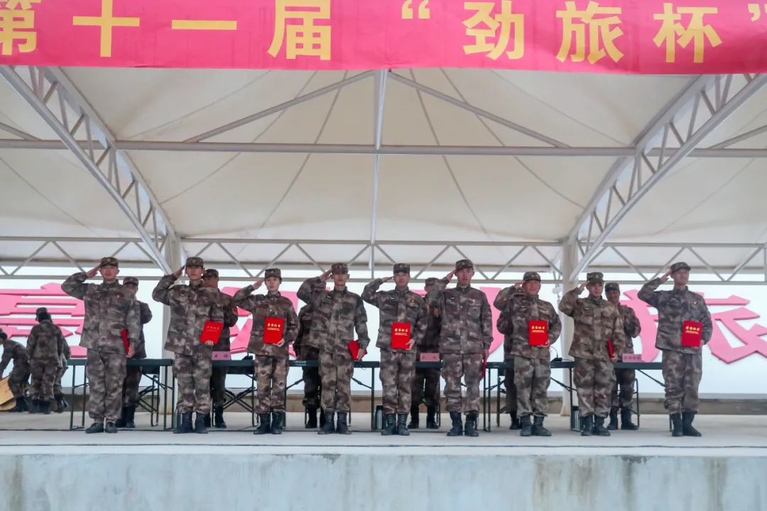 寒风中的他们完整版,寒风中他们一直在坚守