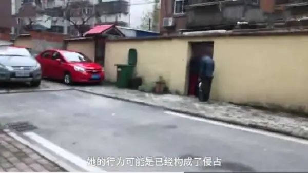 大妈霸占停车区后续,大妈霸占共享单车报警后续