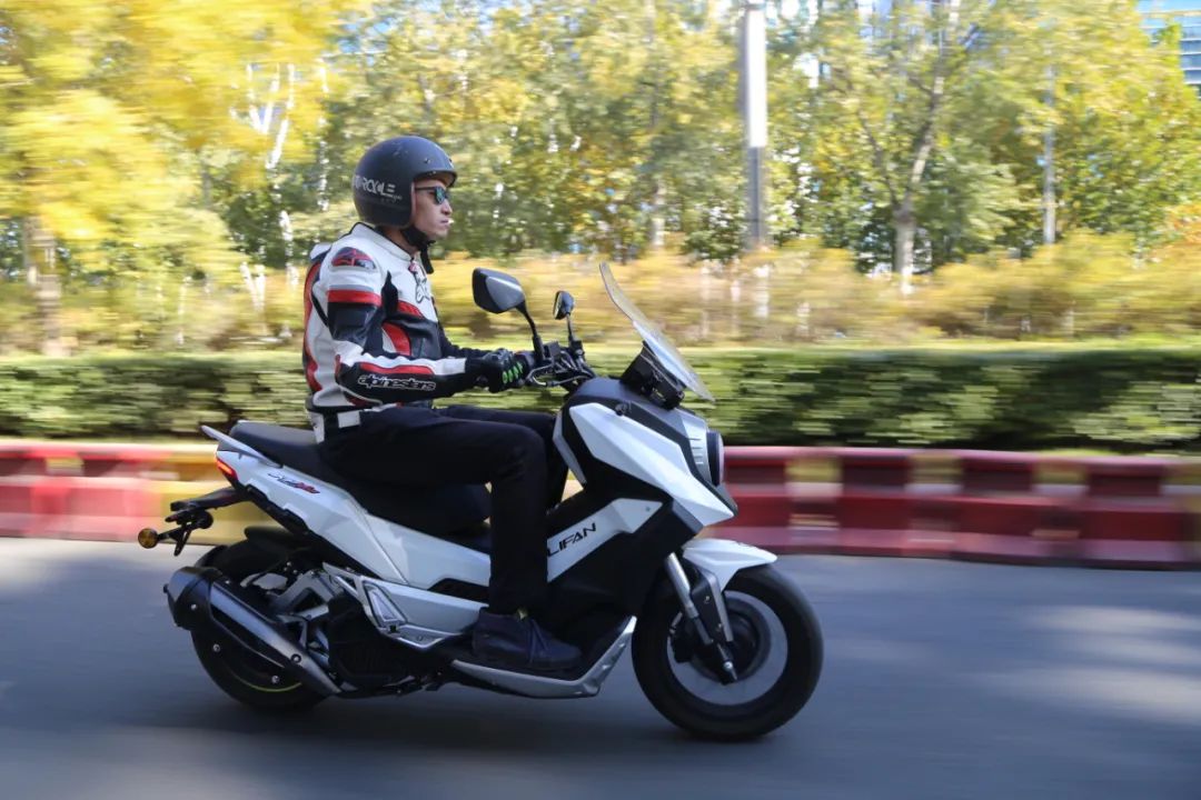 力帆kpv150品控怎么样,力帆kpv150对比豪爵uhr150