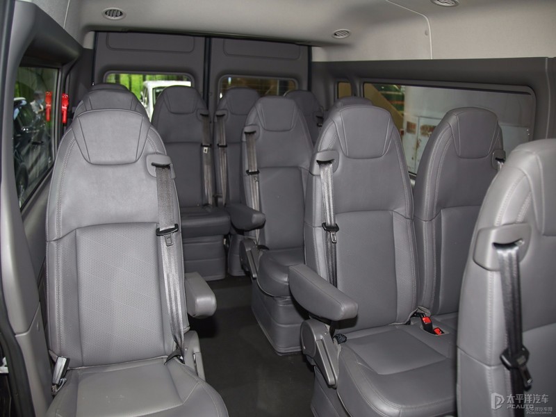 福特新世代全顺pro短轴中顶落地价,2022款新世代全顺pro短轴低顶