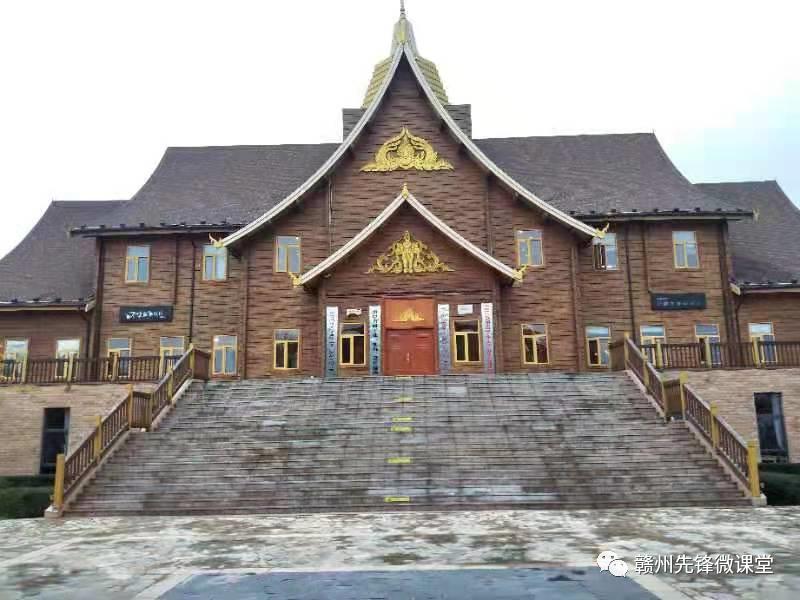 南康区：把握“四个维度”构筑家具人才新高地