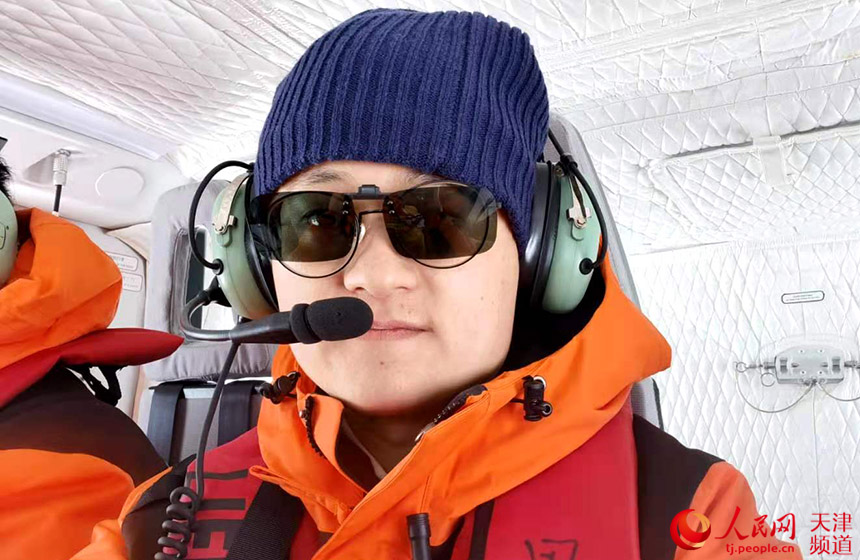 青年学子努力奋斗,青年学子志在四方追梦