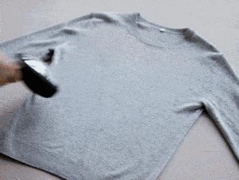 冬天厚衣服脏了，别着急洗！教你1招，像新衣服一样干净