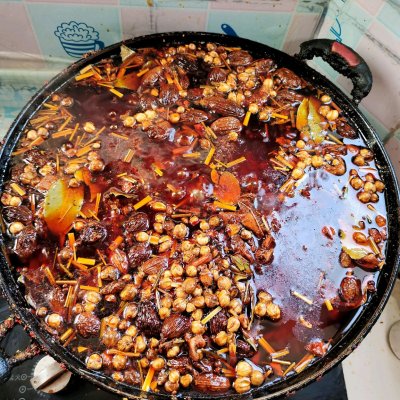 超好吃的火锅底料自制,自制好吃微辣的火锅底料推荐