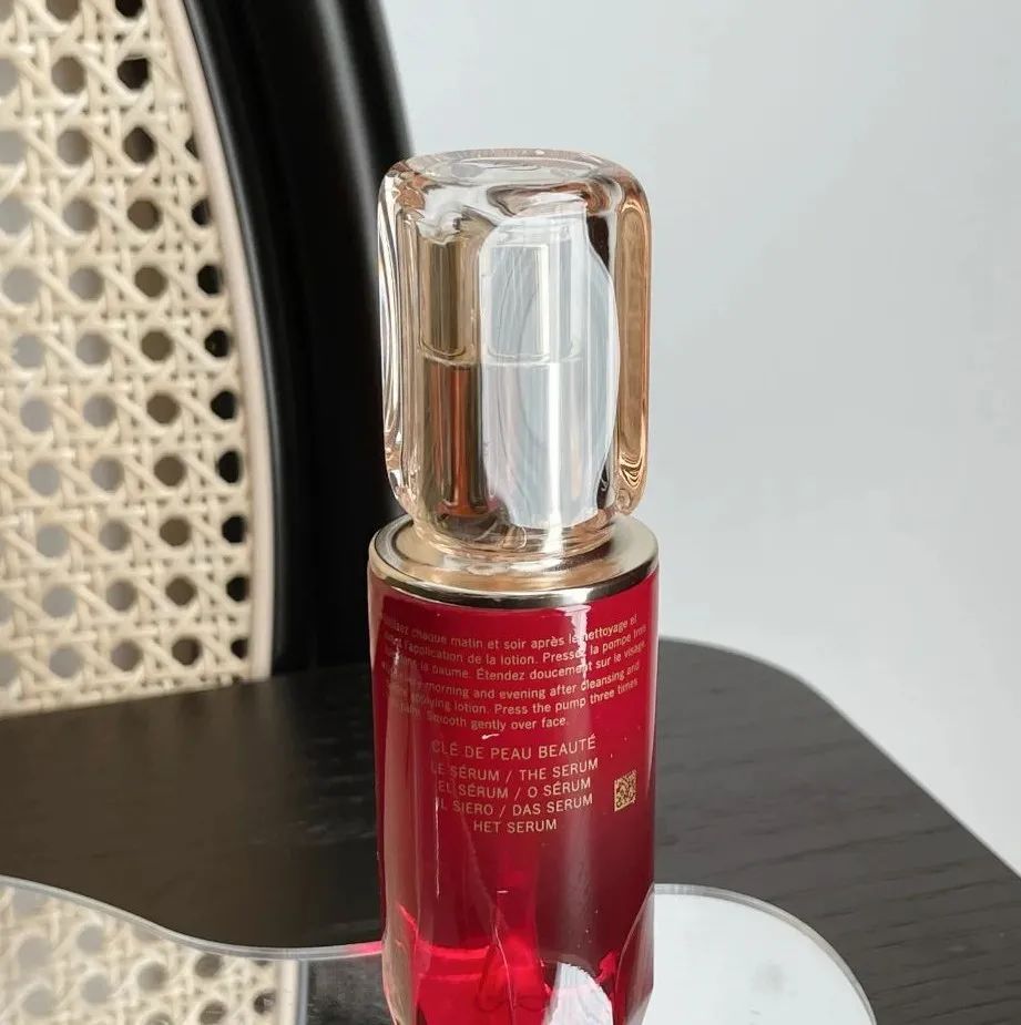 护肤爱用品推荐分享,护肤分享今日份美妆穿搭