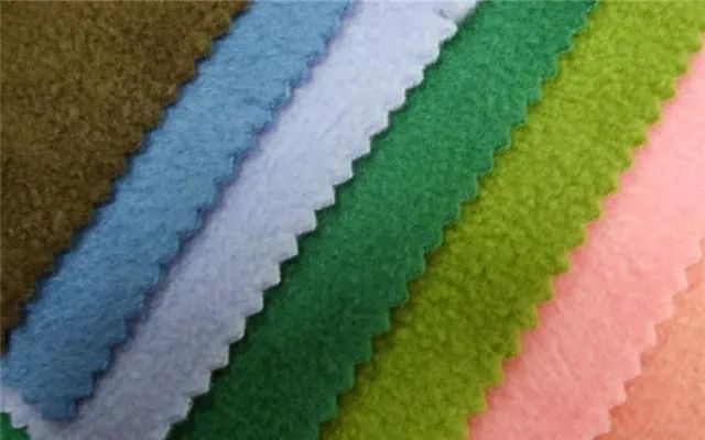 摇粒绒布重吗,摇粒绒返璞