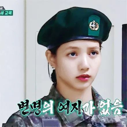 邓紫棋以前穿皮裤的造型,邓紫棋穿粉皮裤的照片