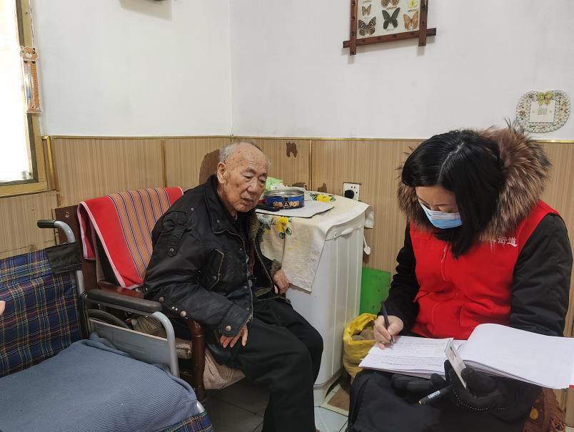 社区临时党支部负重前行 (临时党支部守护平安)