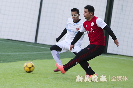 “大师”未必都讲“武德”直播平台需防各类“马保国”