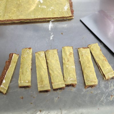 第一美食炸松肉家常做法,老东北美食炸大肉