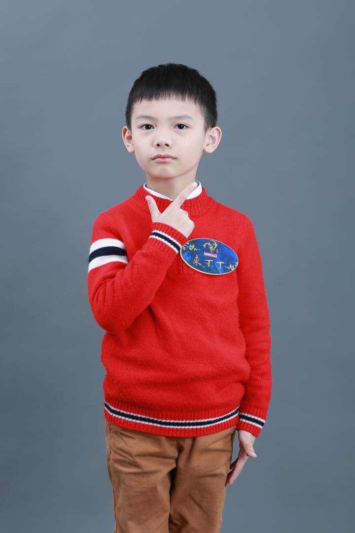 适合孩子看的诗词大会,能背700首古诗的孩子