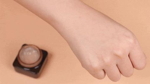 最好用的去眼纹黑眼圈的眼霜,淡化眼纹和黑眼圈的眼霜推荐