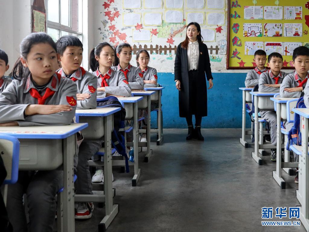 红色基因红军小学,传承红色基因寻访家乡变化