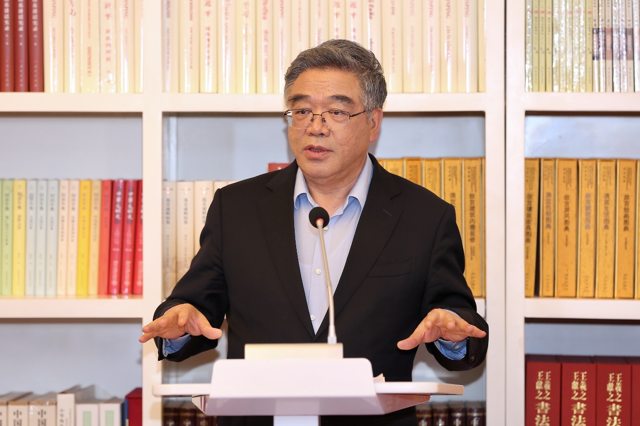 阎崇年、*书林邬**、郝振省、朱永新谈读书