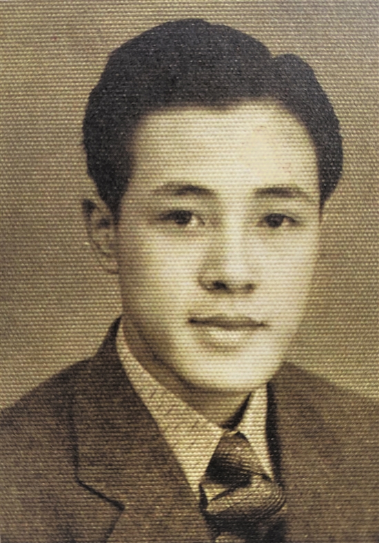 杨奇:一位穿梭粤港冒险犯难的传奇报人