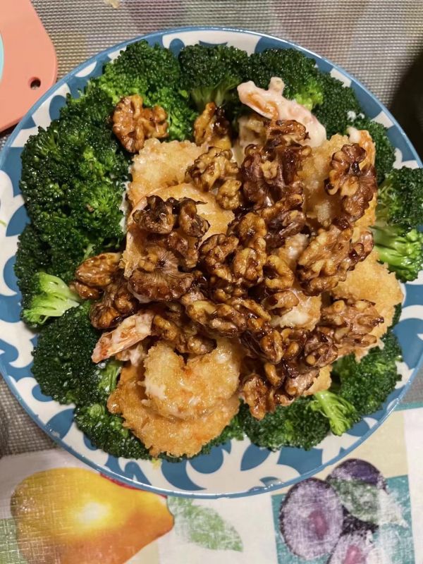 关注骨骼健康预防骨质疏松,香酥小河虾老少皆宜的补钙佳品