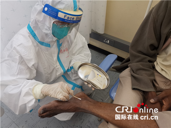 医务人员在疫情防控期间坚守岗位,坚守在疫情中的医护人员