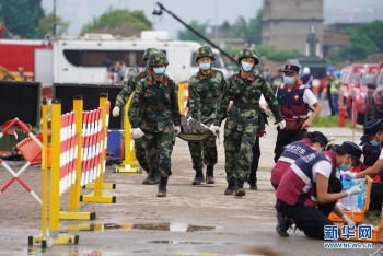 厉兵秣马奋勇前行,厉兵秣马励志前行