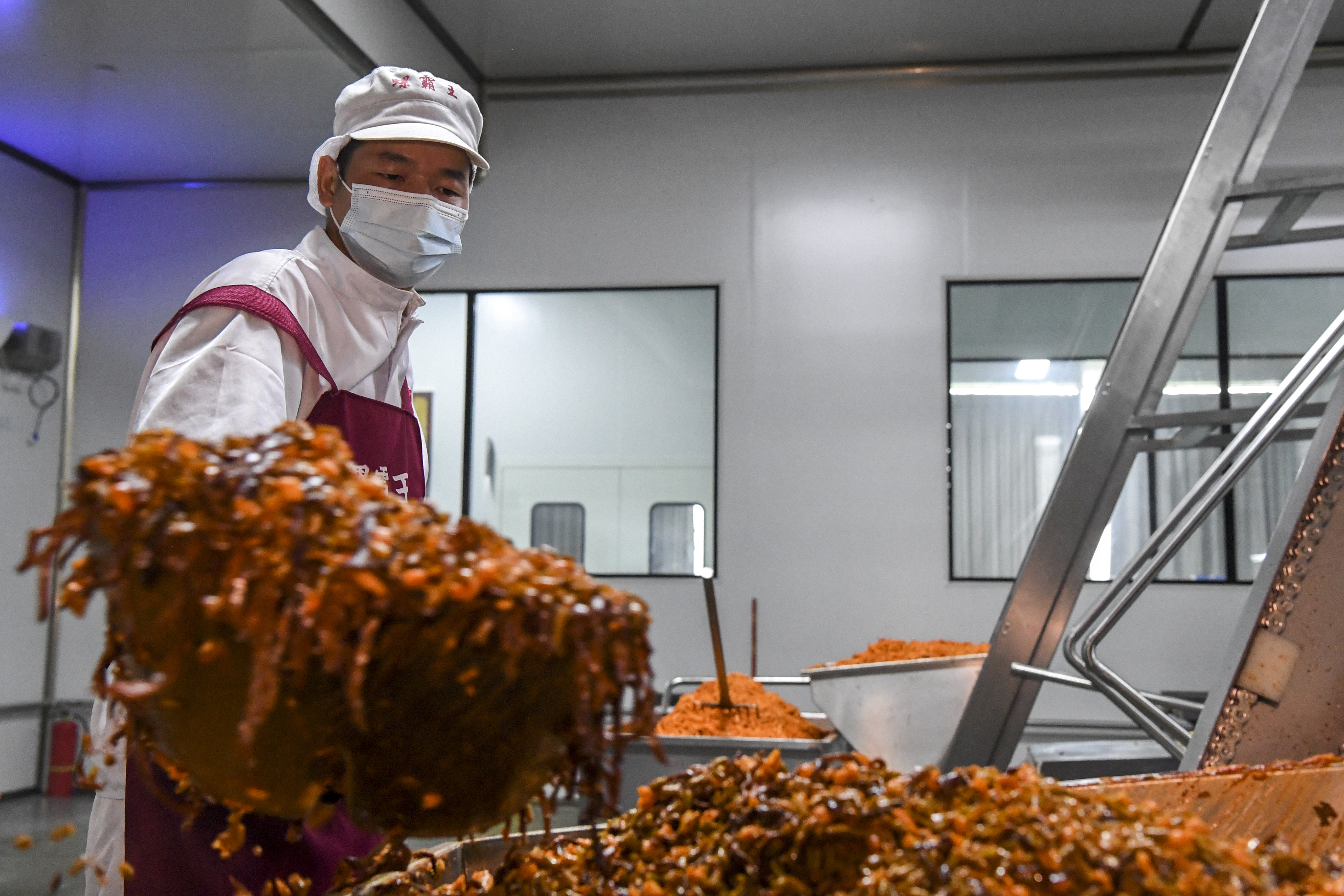 一碗难求螺蛳粉如何变成了网红粉,一碗螺蛳粉怎么变成网红的