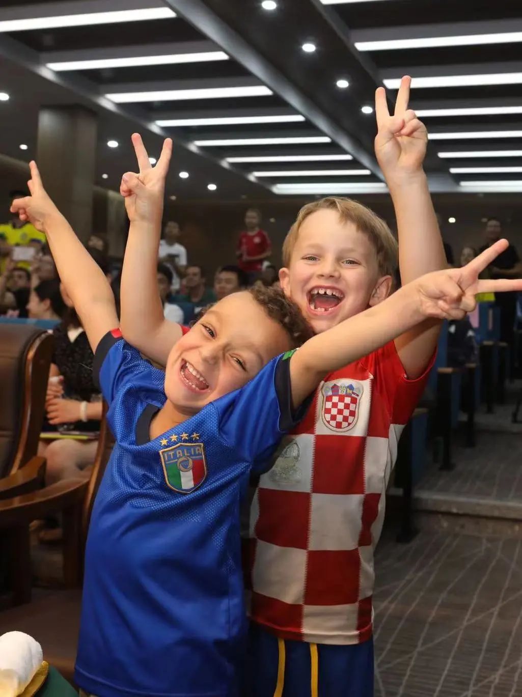 “五星·西郊国际金融产业园”欧锦赛之夜线下观赛活动举行