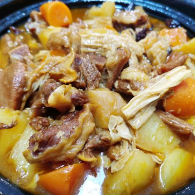 牛筋头巴脑怎样做好吃又软烂,筋头巴脑一锅香所需食材