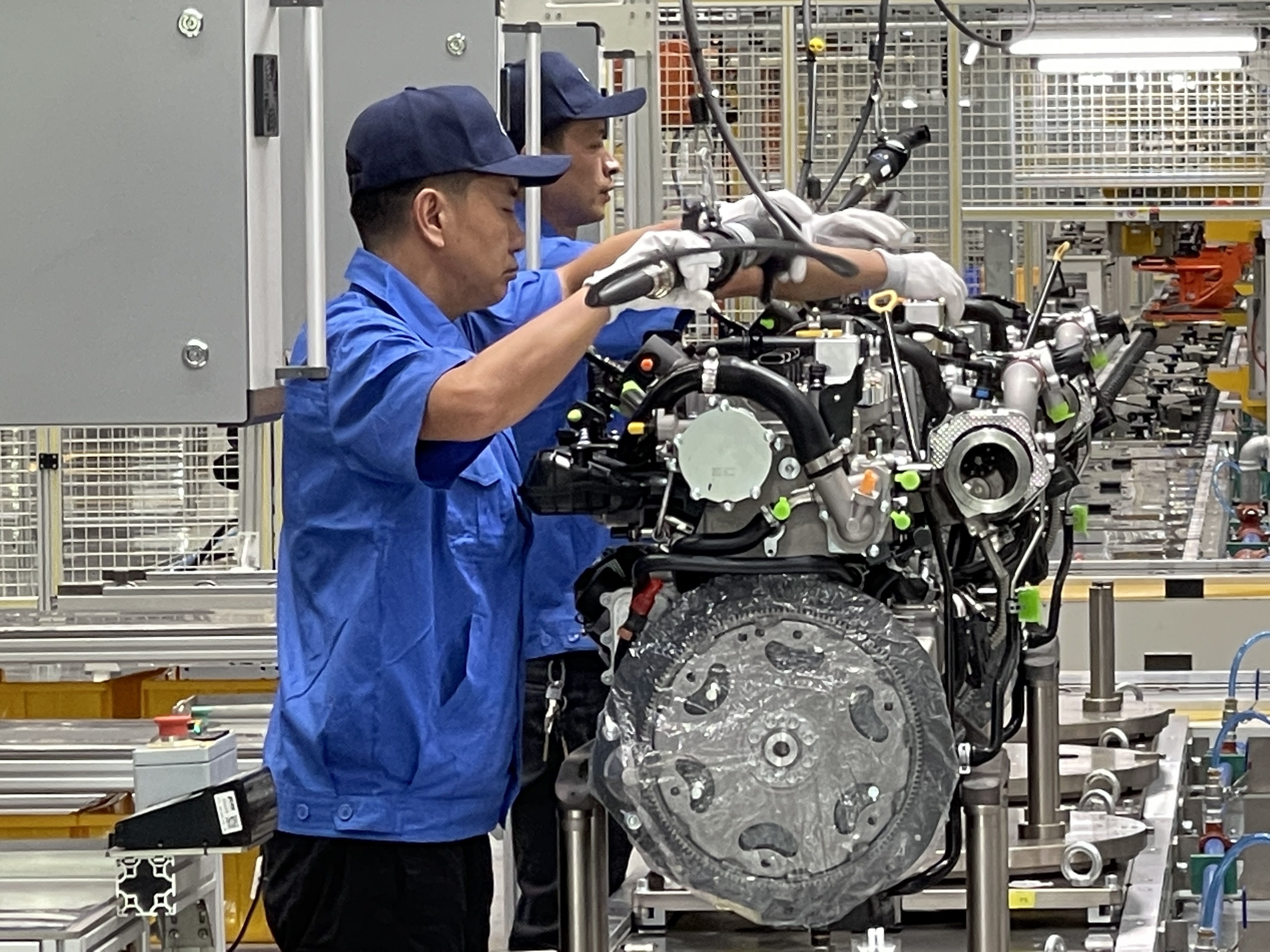 国际首款缸内直喷高端发动机,云内495涡轮增压发动机