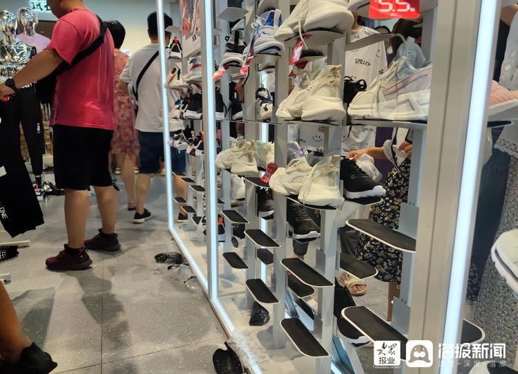 聊城哪里有鸿星尔克,聊城鸿星尔克官方旗舰店