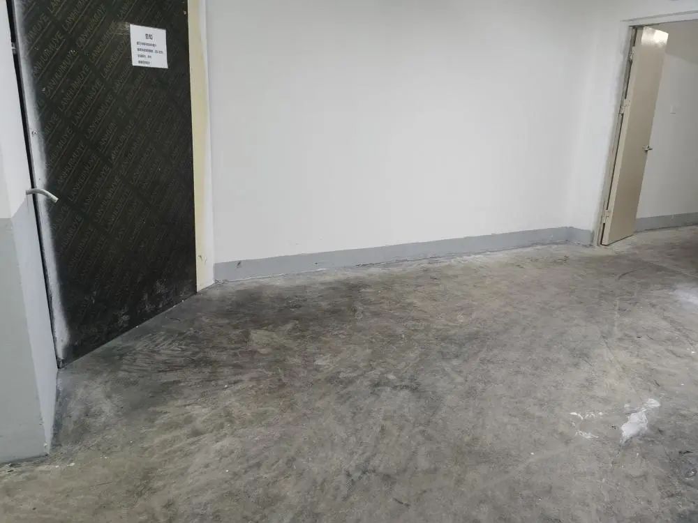 电动车三元锂电池爆燃视频,锂电池电动车爆燃视频