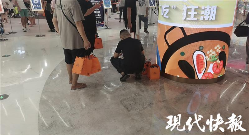 记者调查黄牛,记者暗访黄牛带客冲关