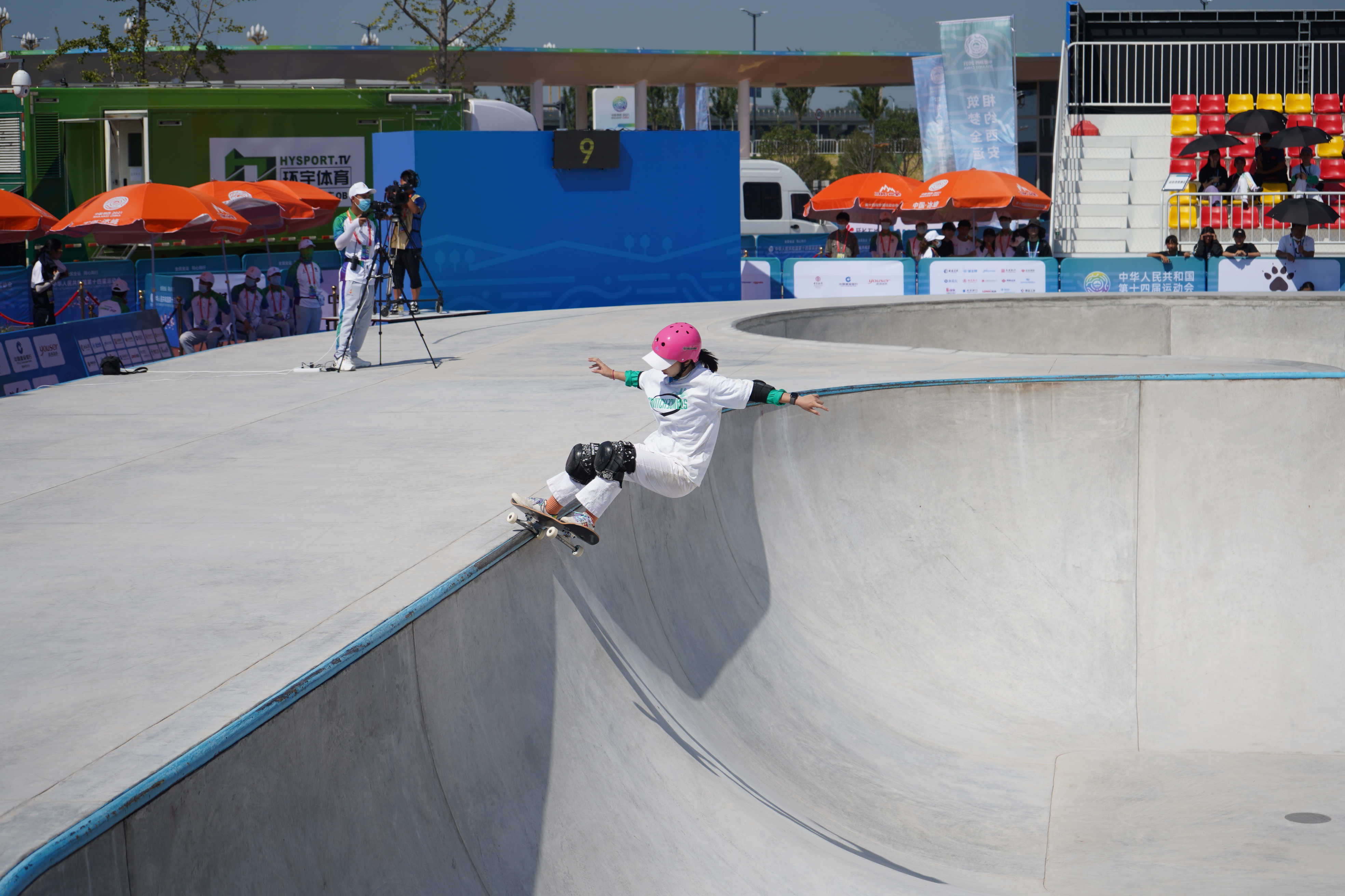 滑板运动员张鑫,女子滑板赛张鑫参赛时间