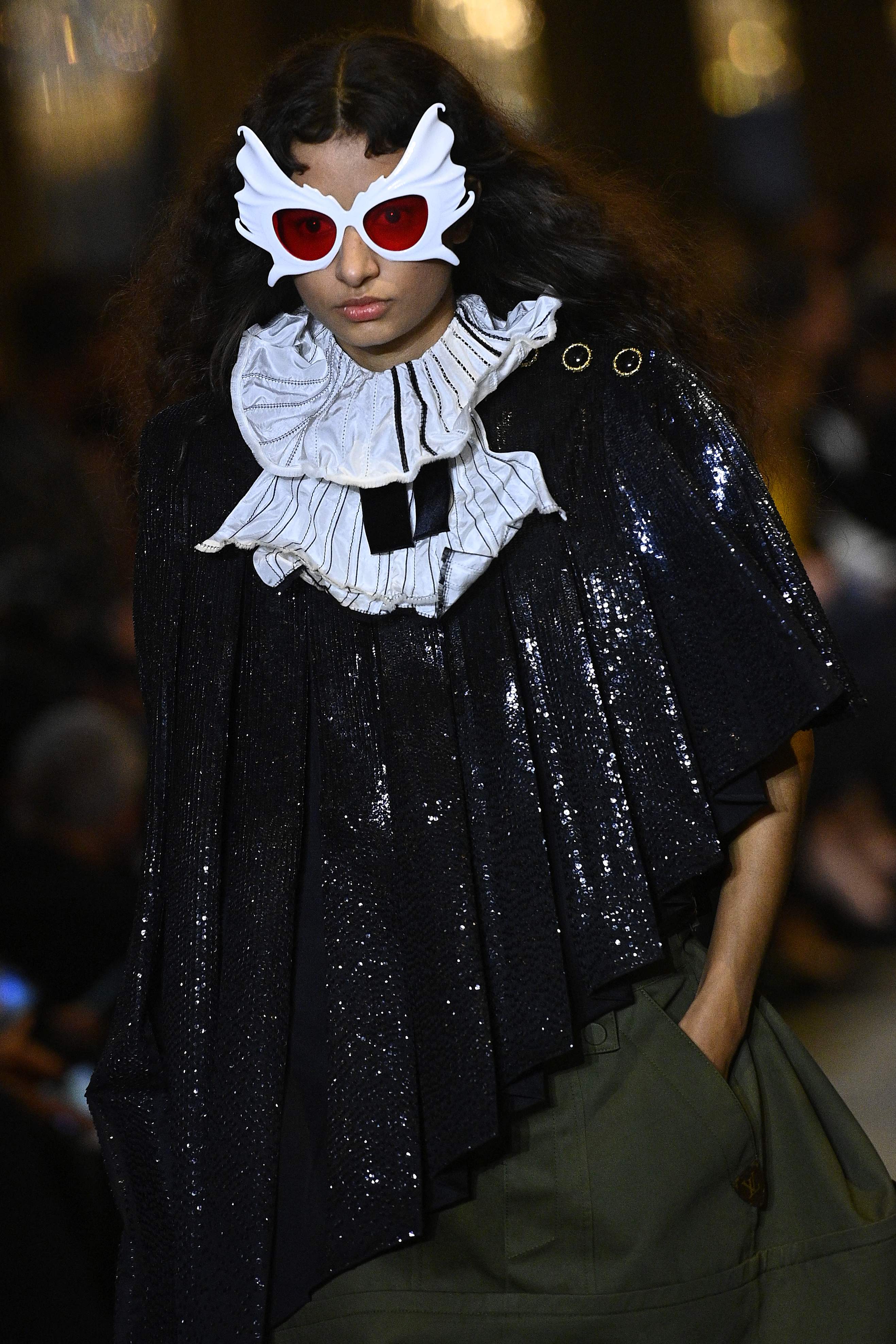 巴黎时装周路易威登2022春夏女装,巴黎时装周成衣秀