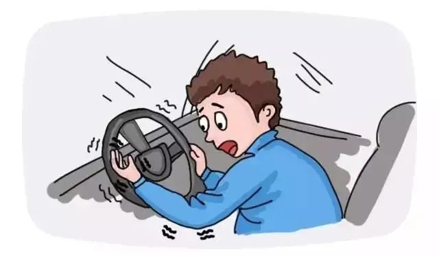 油车方向盘锁死,方向盘突然锁死踩油门没反应